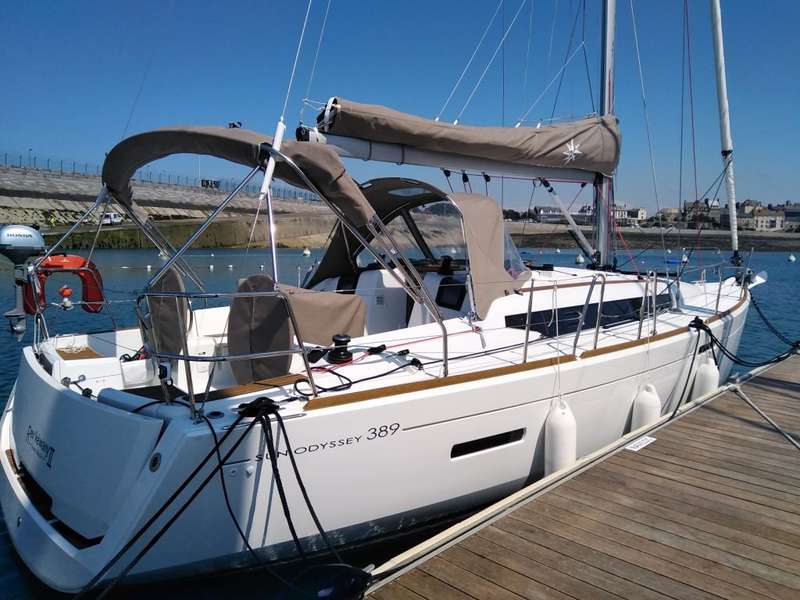 Sun Odyssey 389