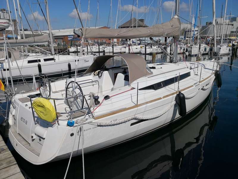 Sun Odyssey 439