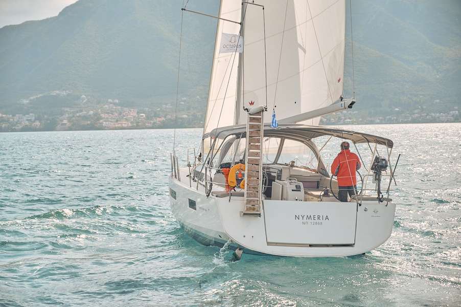 Sun Odyssey 440