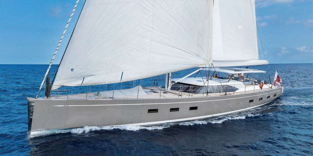 Swan 105