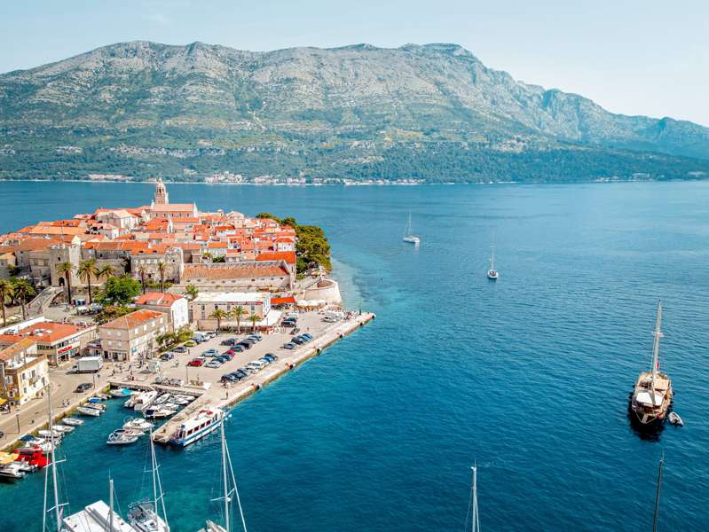 Explore the dalmatian islands by catamaran