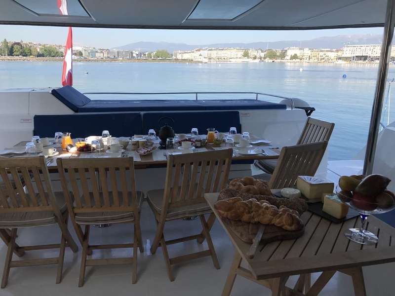 Photo Croisière en catamaran sur le lac Léman