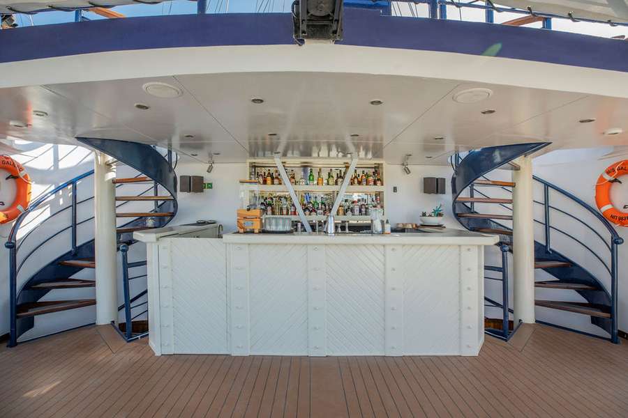 Photo Le Péloponesse à bord de la goélette, Galileo