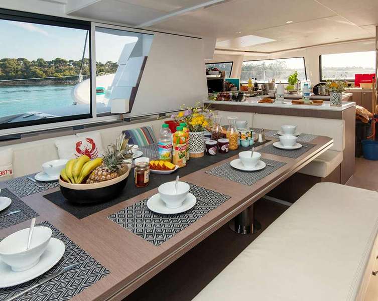 Photo La Costa Azul en catamarán