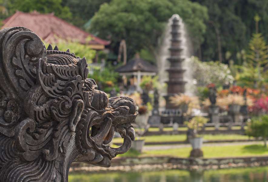 Photo Erkunden Sie Indonesien auf einem traditionellen Segelboot