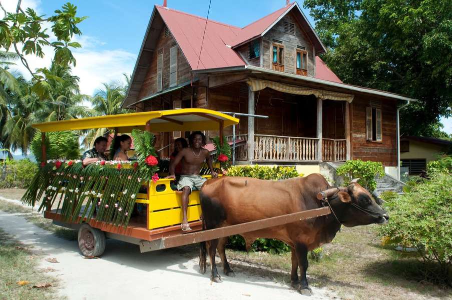 Photo Mahé, Praslin und La Digue vom Meer aus