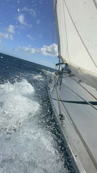 Photo Verbessern Sie Ihre Segelfähigkeiten an der Côte d'Azur