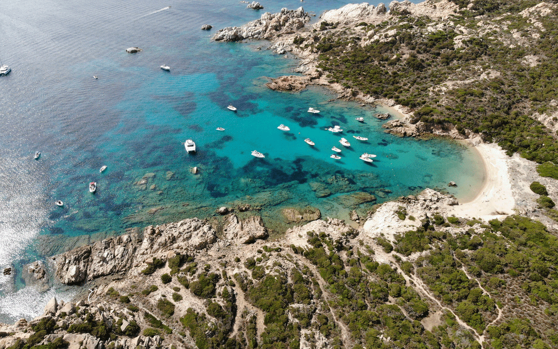 I CARAIBI D’ITALIA: VIAGGIO LUNGO LE COSTE DEL NORD SARDEGNA