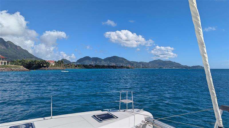 Exploring the Seychelles by Yacht: First-Hand Sailing Insights from Praslin
