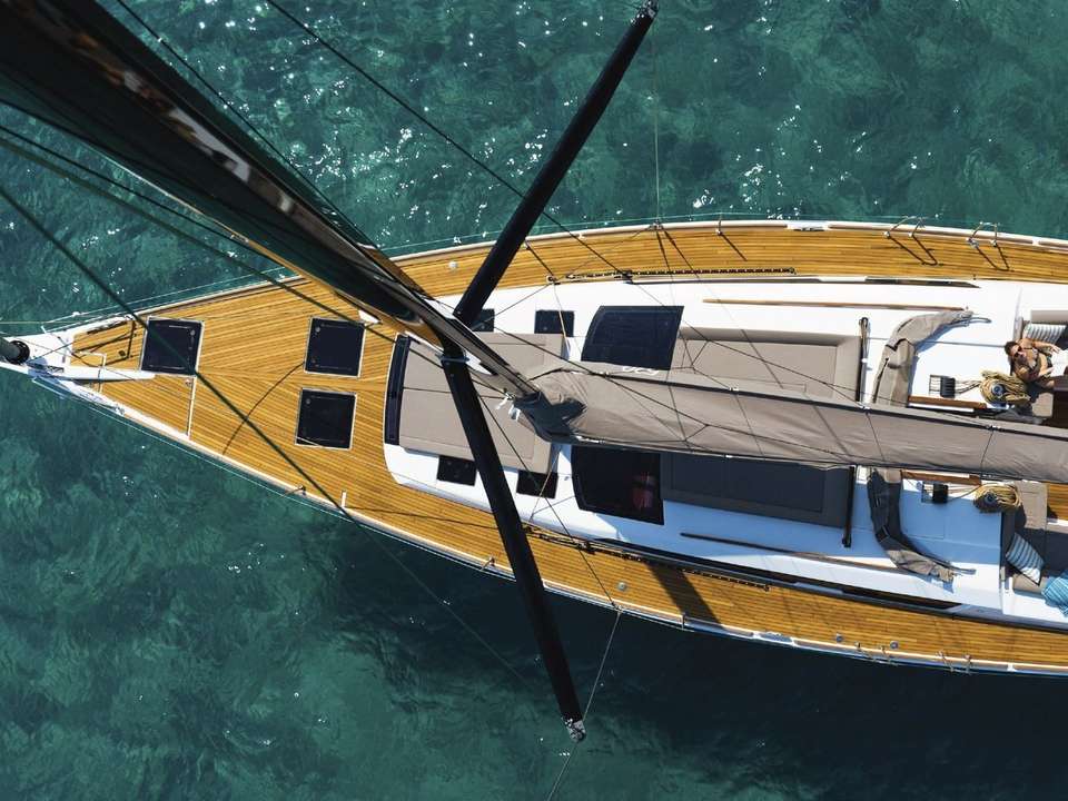 Catamarano o barca a vela: scopri quale barca è più adatta al tuo stile di vacanza
