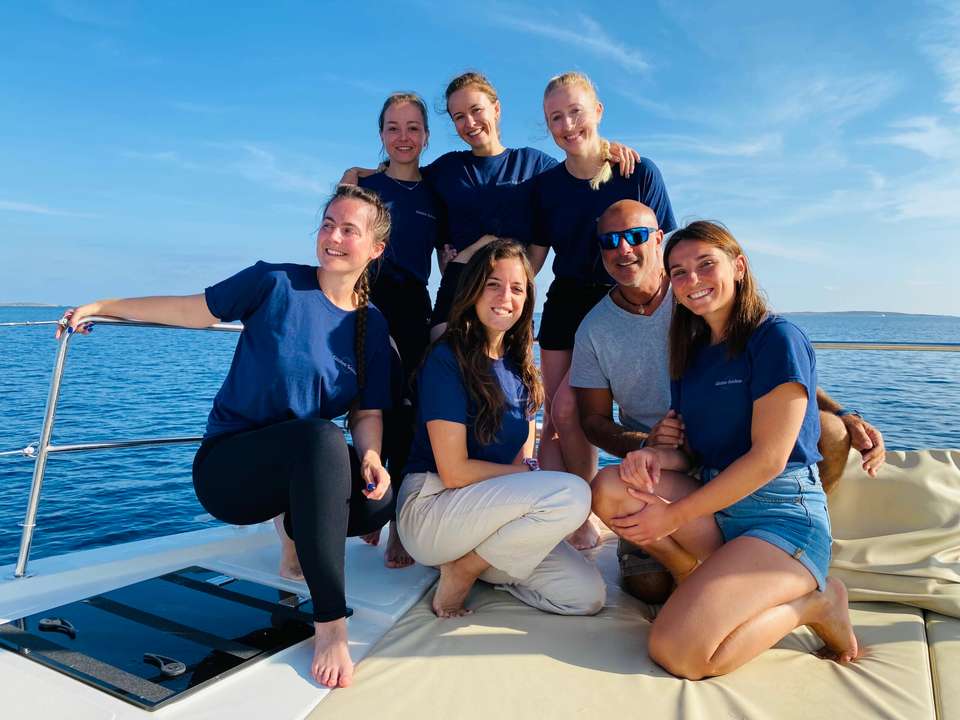 GlobeSailor tests a catamaran cruise in Sardinia