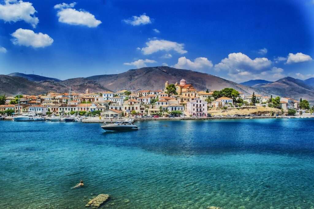 Top 10 migliori destinazioni per ancorare nel Mediterraneo
