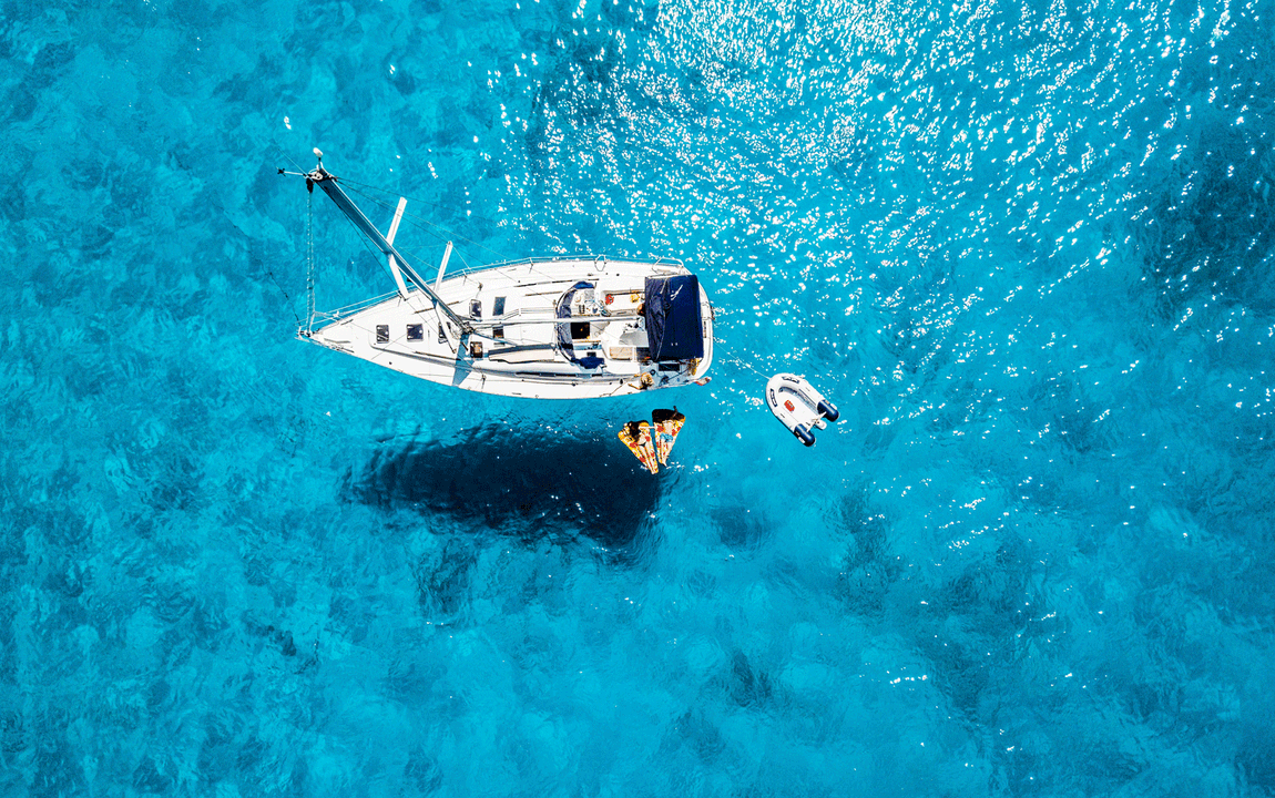 10 Reasons to Rent a Boat