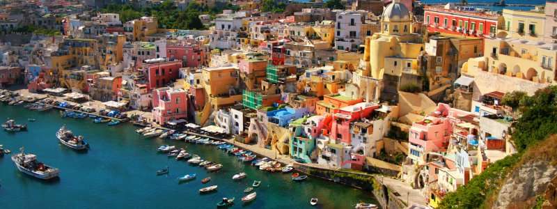 Die schönsten Segelreviere Italiens: Küsten & Inseln