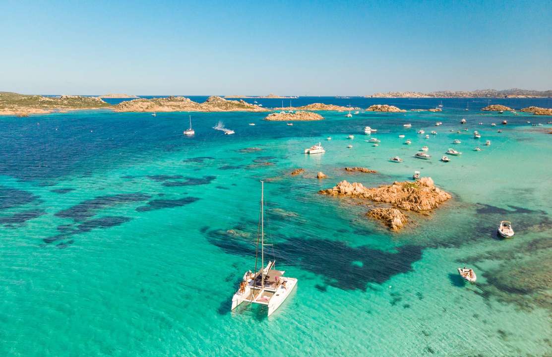 How much does a yacht charter cost?
