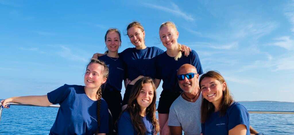 GlobeSailor parte alla scoperta della Sardegna a bordo di un catamarano