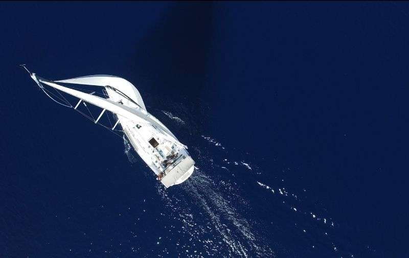 Mit selbstgebautem Segelschiff von Frankreich über Galapagos bis auf die Insel Mayotte
