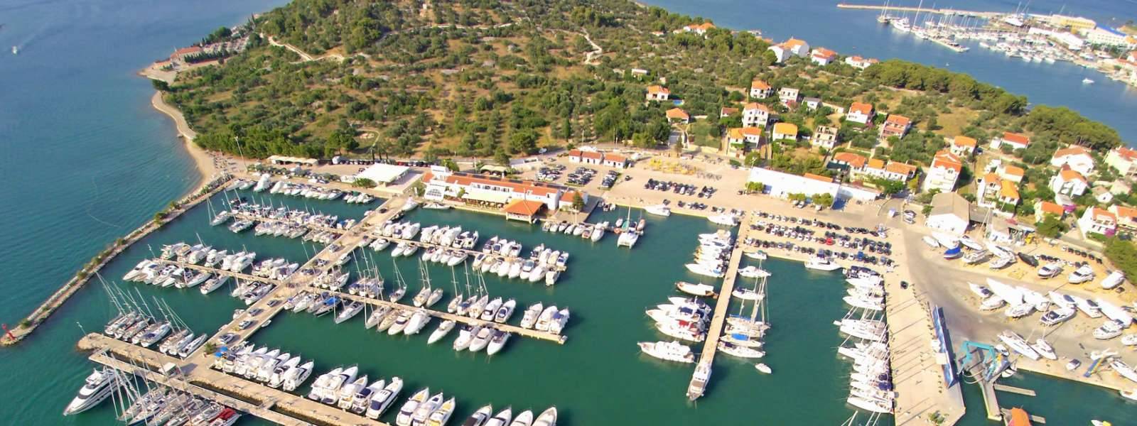 Marina Hramina, Murter