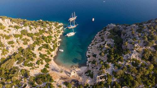 Explorez les côtes turques à bord d'une goélette traditionnelle