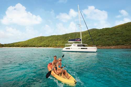 Parcourez l'archipel des Îles Vierges en catamaran luxueux