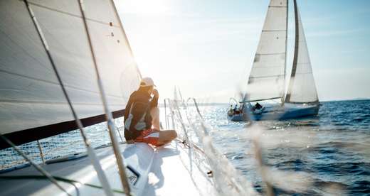 Begin or improve your sailing skills in Greece