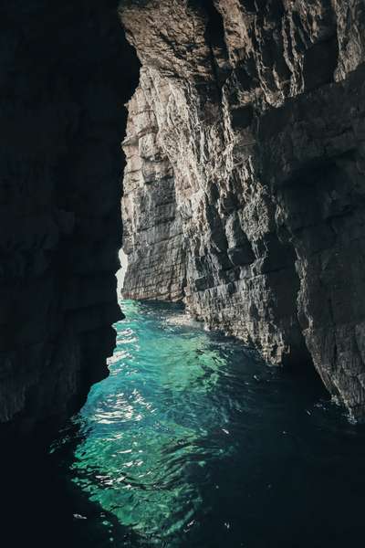In der blauen Höhle von Bisevo