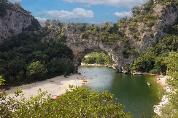Les gorges de l'Ardèche et son incontournable Pont d'arc
