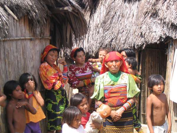 Conoce a las gunas Molas