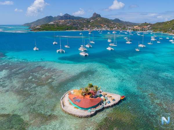 Naviguez au milieu d'îles paradisiaques