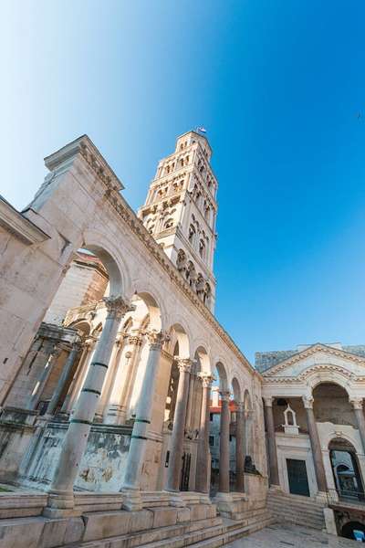 Der berühmte Glockenturm in Split