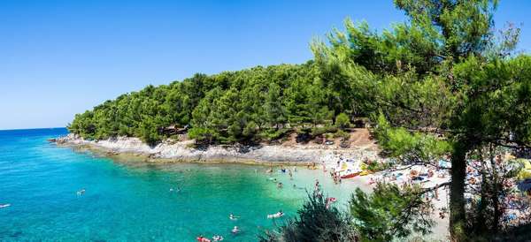 Laissez-vous charmez par la beauté sauvage de la côte dalmate