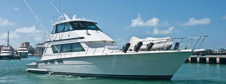 Hatteras 65