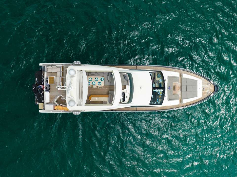 Azimut 84