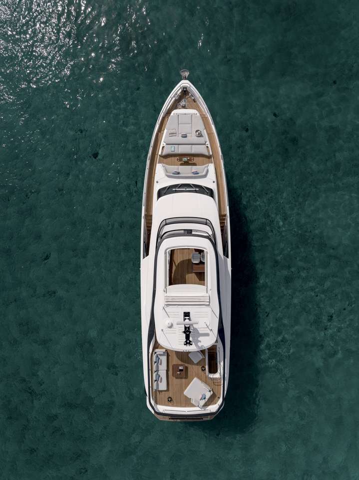 Azimut Grande 26
