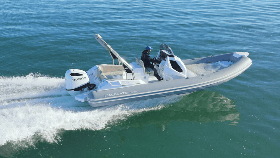 Predator 700