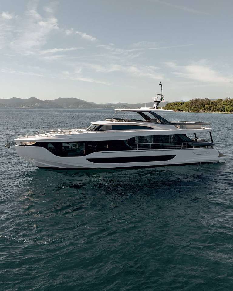 Azimut Grande 26