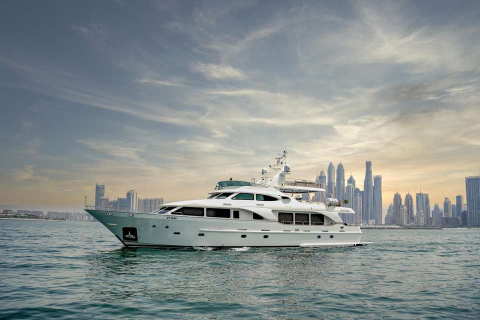 Benetti 110