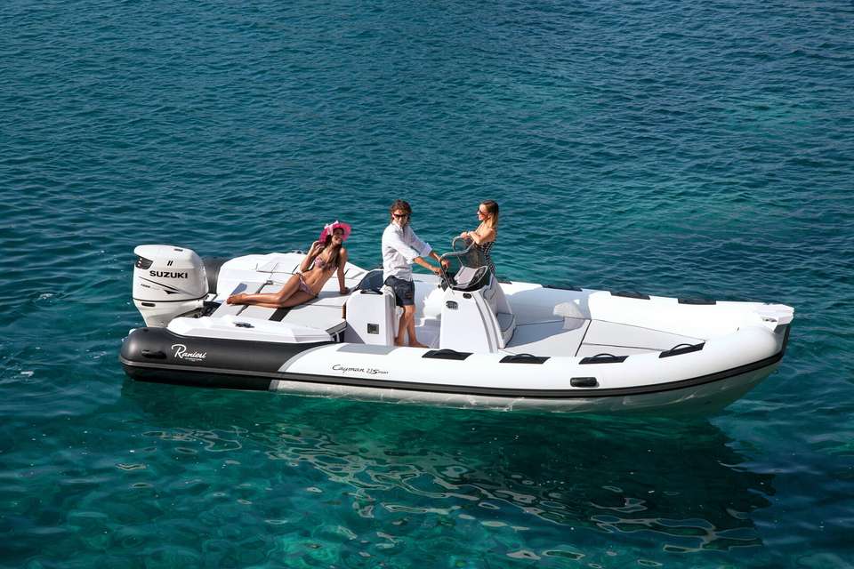 Cayman 23 Sport Touring