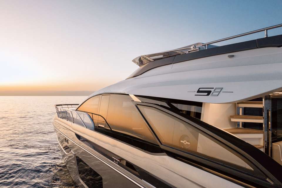 Azimut S8