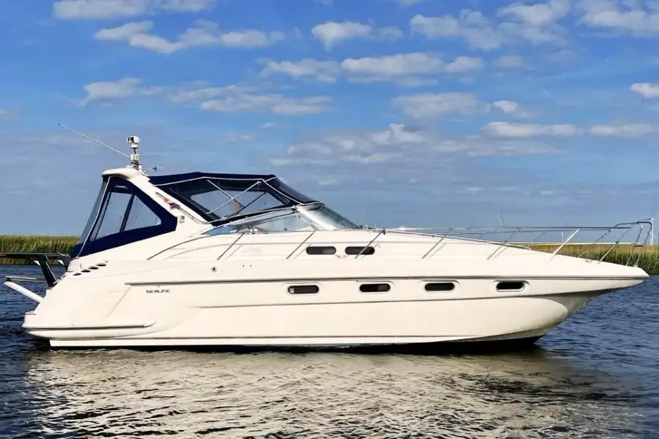 Sealine S37