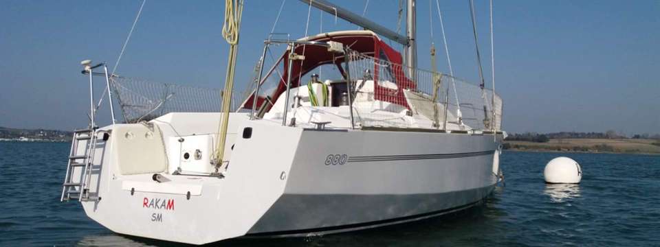 RM 880 DI
