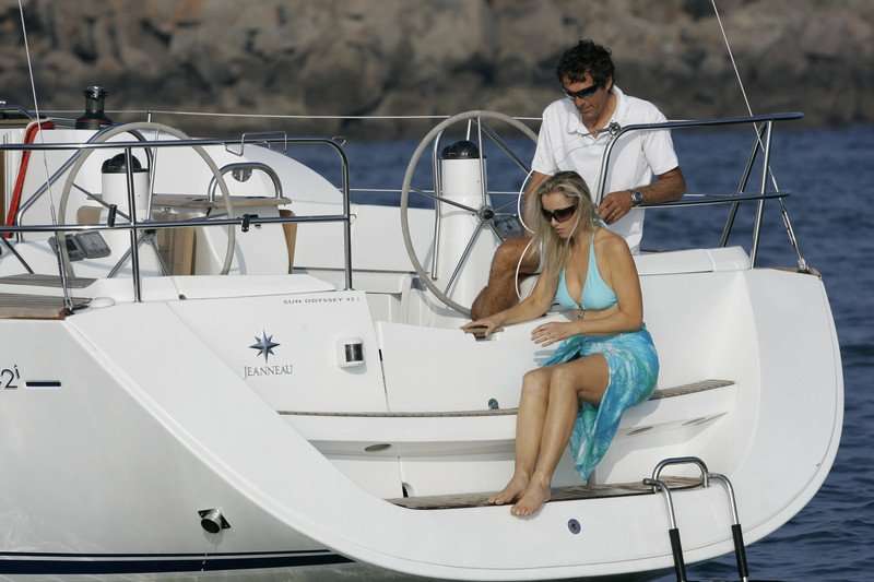 Sun Odyssey 42i