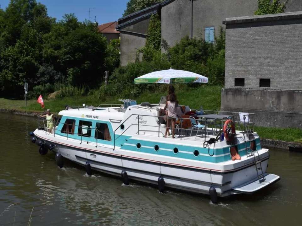 Vetus 1200