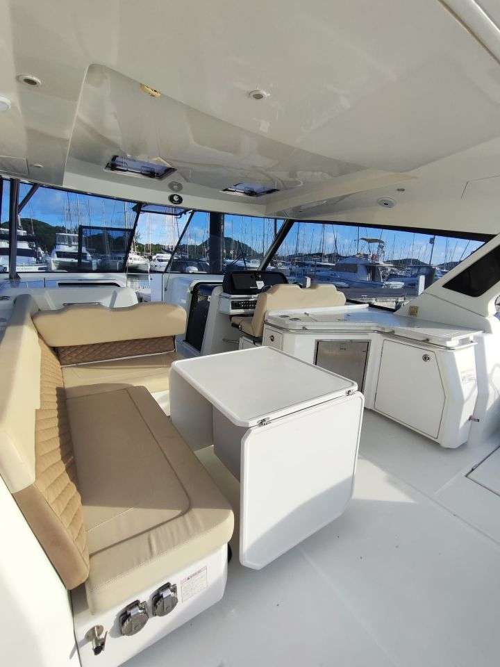 Aquila 36 Sport