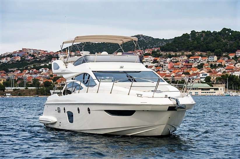 Azimut 47