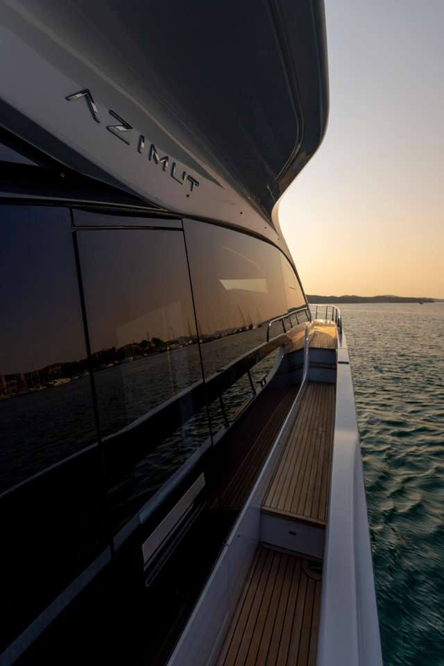 Azimut S7