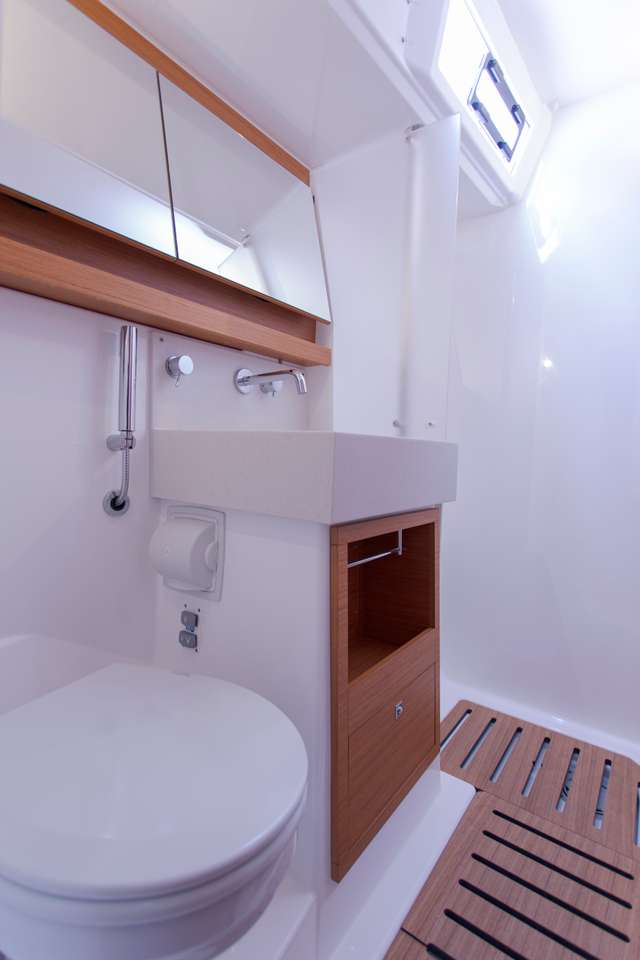 Dufour 530