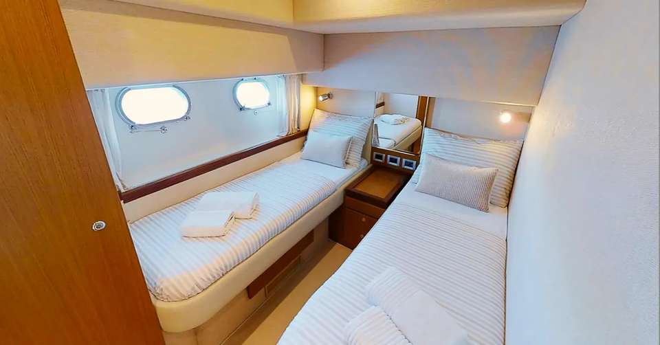 Ferretti 630