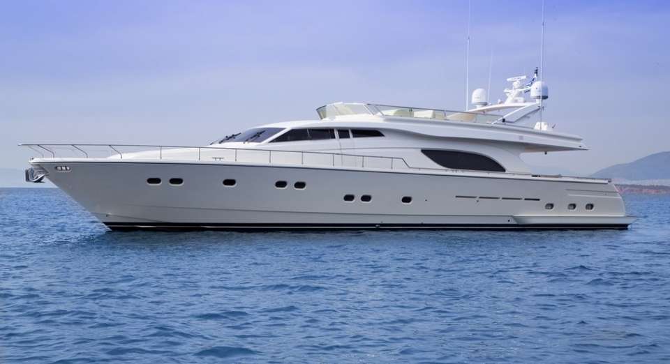 Ferretti 80
