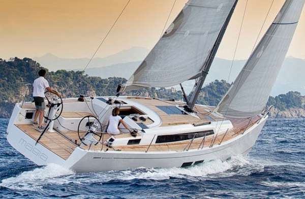 Grand Soleil 39